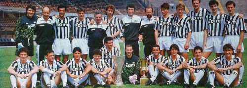Juventus FC 1989-90 GK 2 Kit