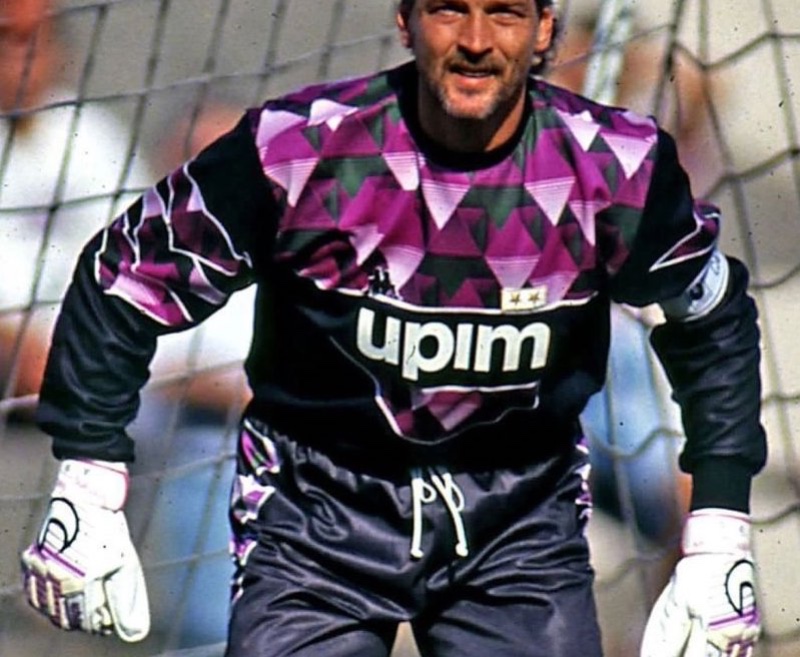 Juventus FC 1989-90 GK 3 Kit