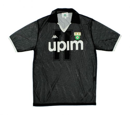 Juventus FC 1990-91 Third Kit