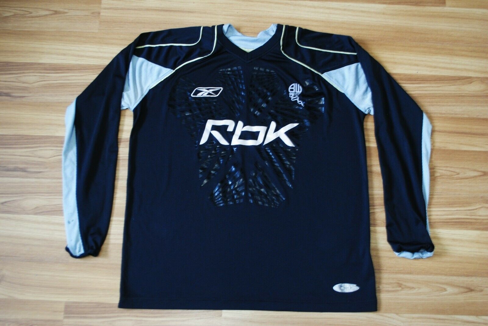 Bolton Wanderers 2007-08 GK 2 Kit