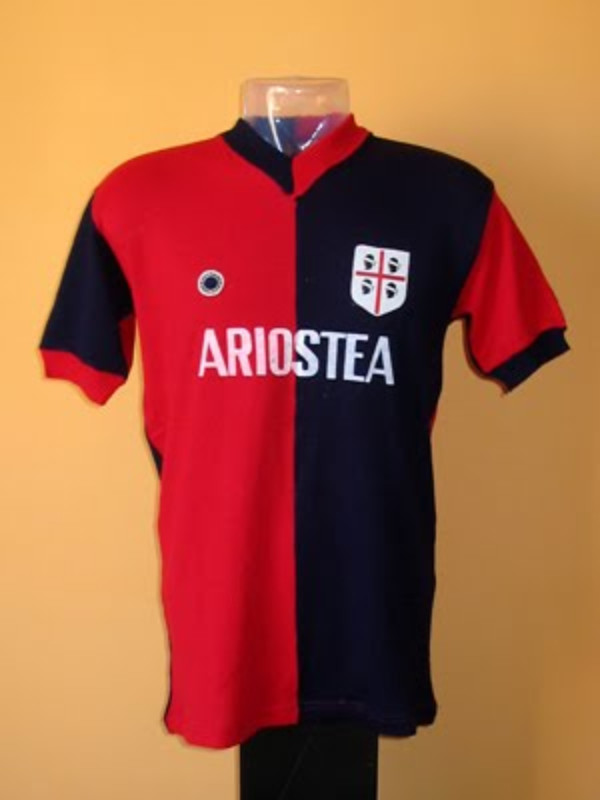 Cagliari Calcio 1982-83 Home Kit