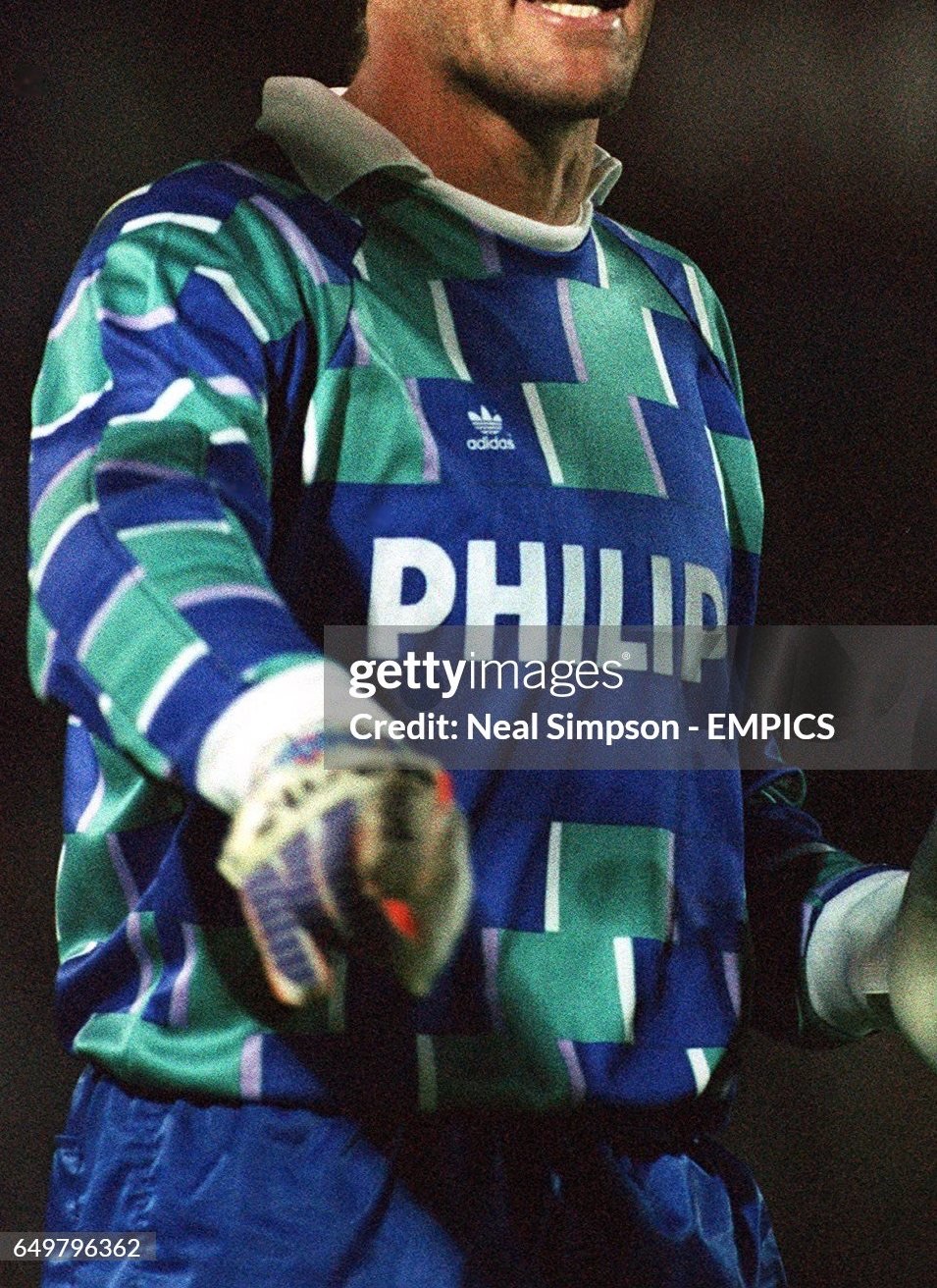 PSV 1991-92 GK 1 Kit