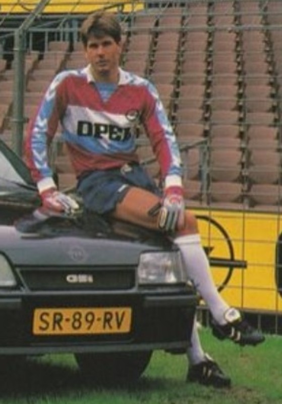 Feyenoord 1988-89 GK 1 Kit