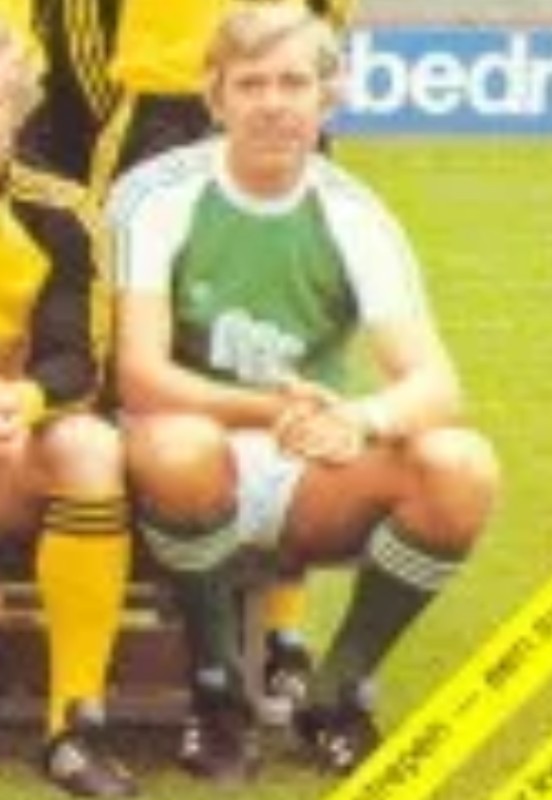 NAC Breda 1982-83 GK Home Kit