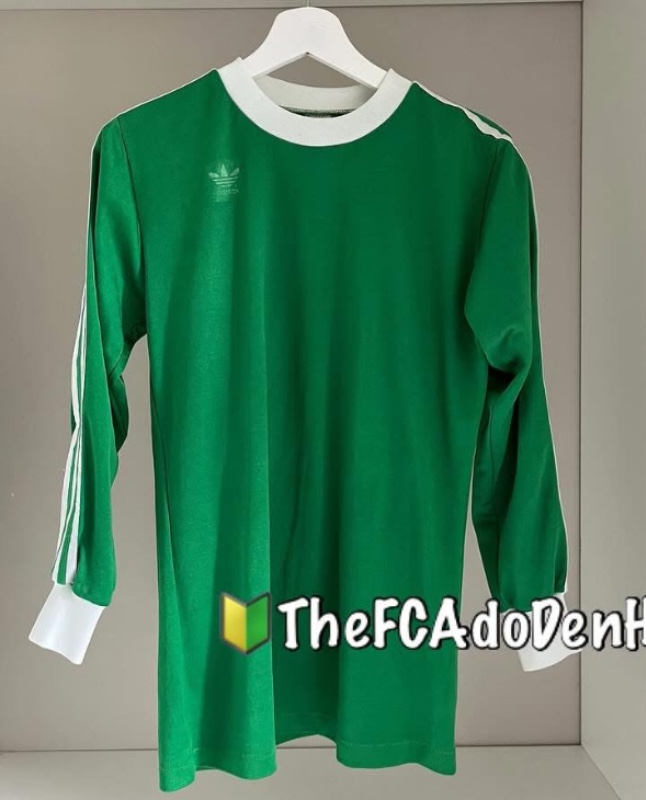FC Den Haag 1977-78 Away Kit