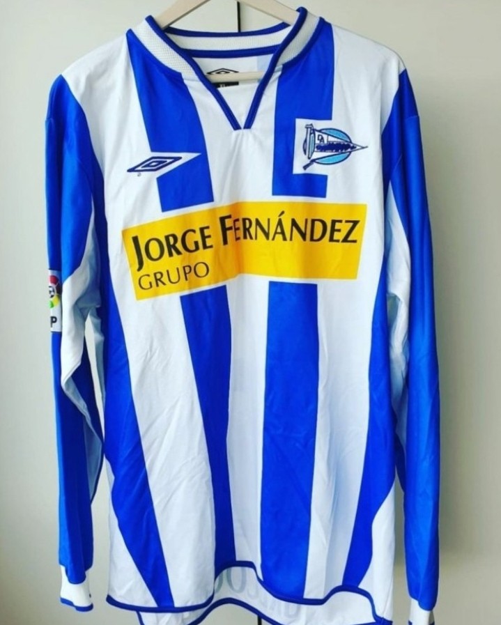 Deportivo Alavés 2005-06 Home V2 Kit
