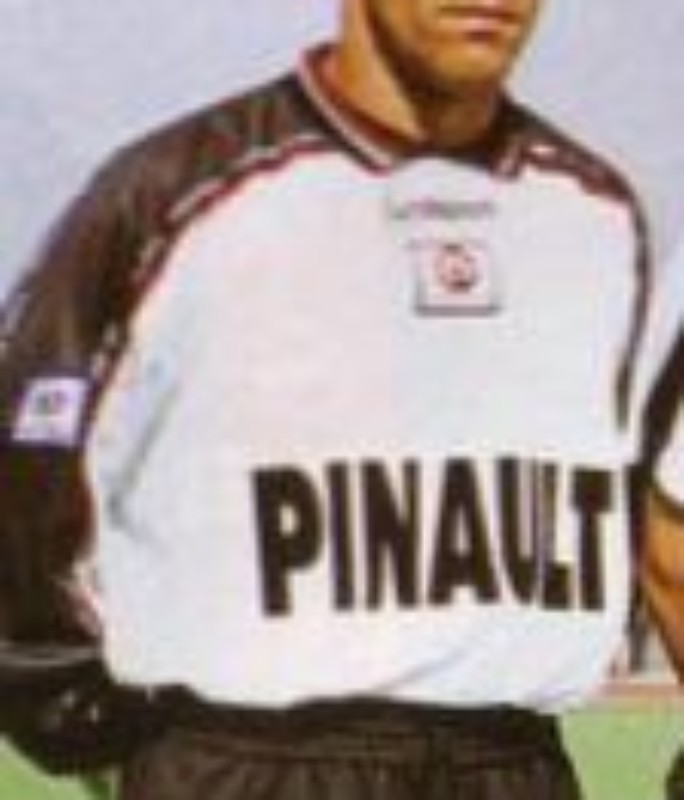 Stade Rennais 2000-01 GK 1 Kit