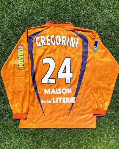 Nice 2002-03 GK 1 Kit