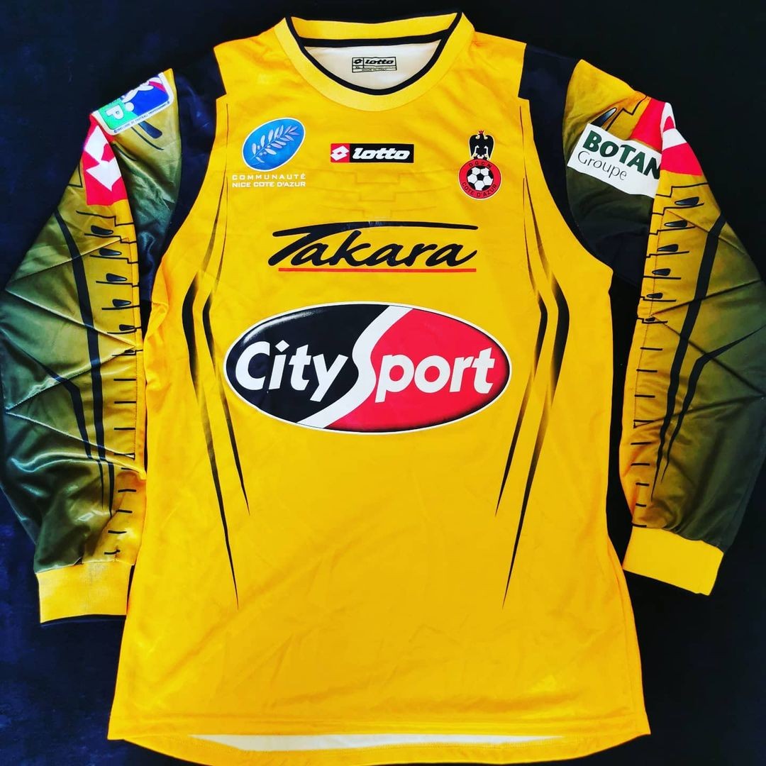 Nice 2007-08 GK 3 Kit