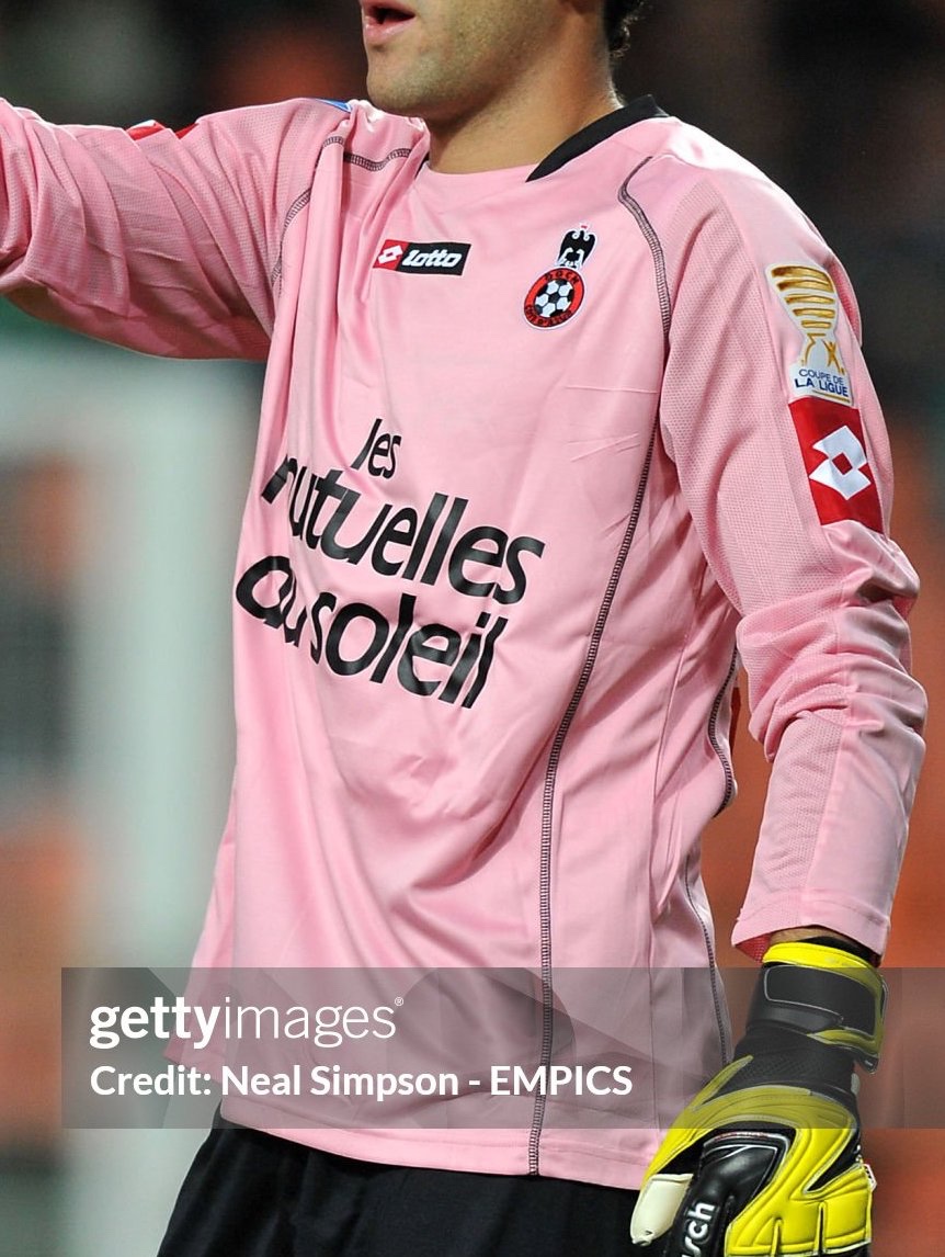 Nice 2010-11 GK 2 Kit
