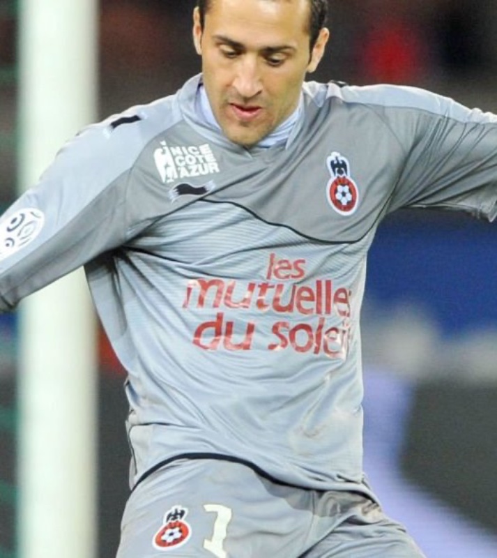 Nice 2011-12 GK 3 Kit