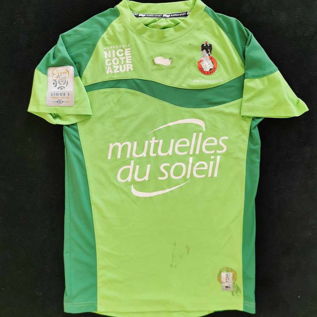 Nice 2012-13 GK 1 Kit