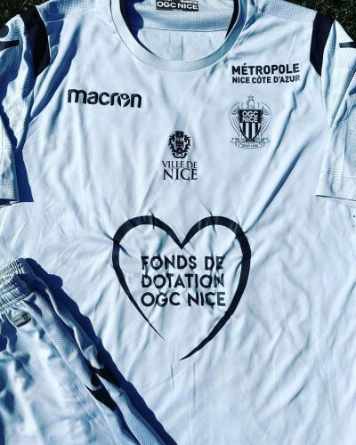 Nice 2018-19 GK 2 Kit