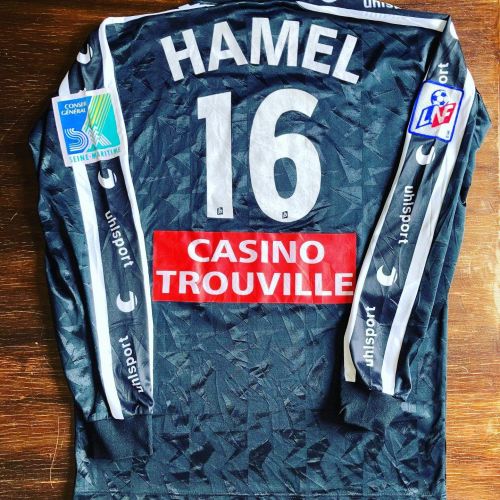 Le Havre 1999-00 GK 1 Kit