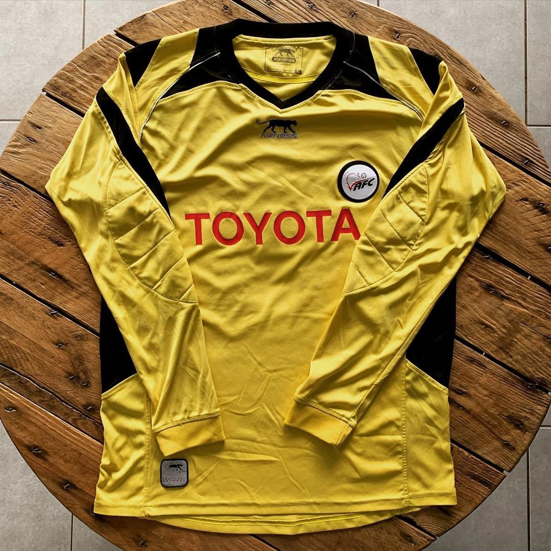 Valenciennes 2006-07 GK Kit