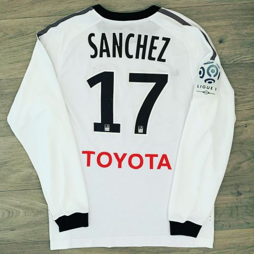 Valenciennes 2010-11 Away Kit