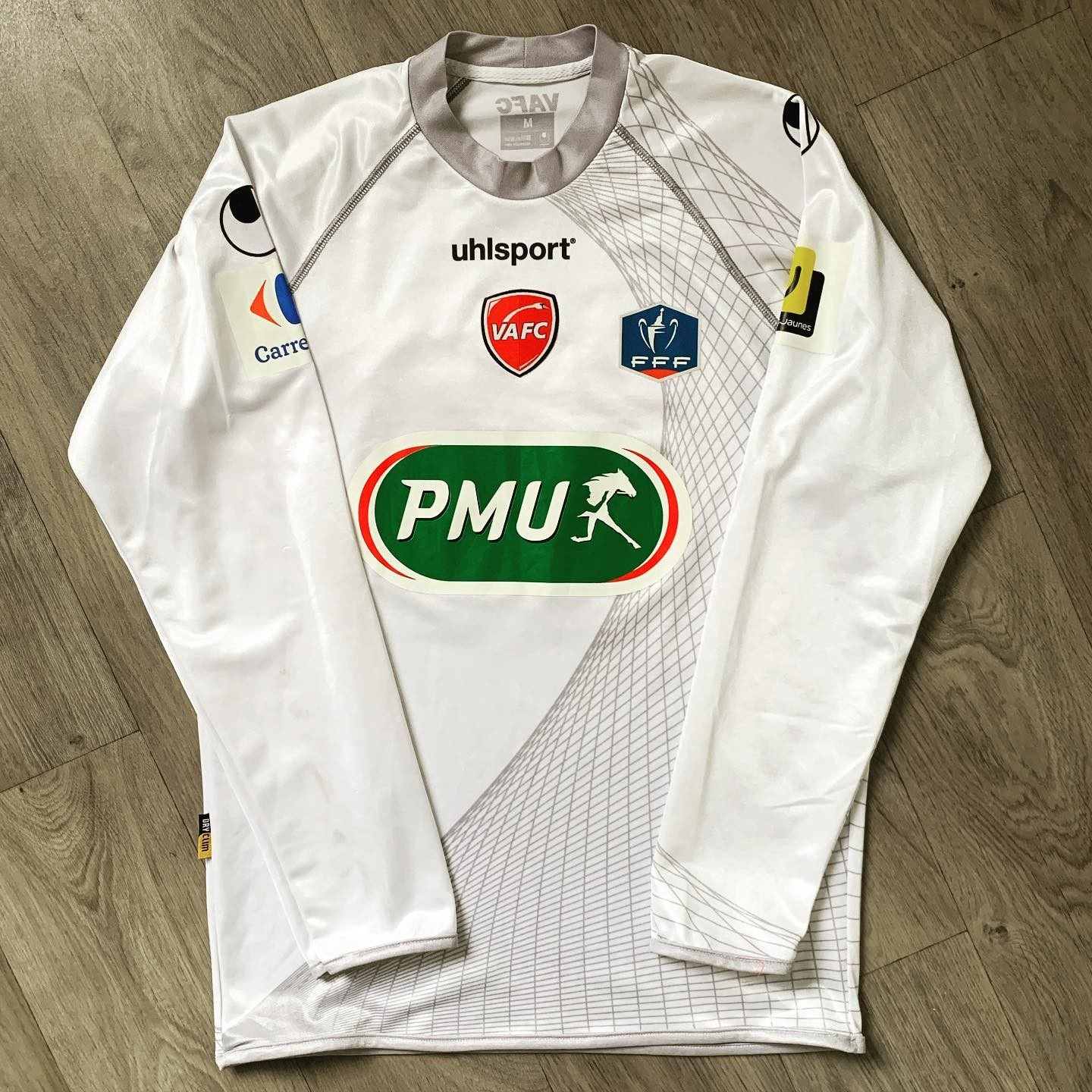 Valenciennes 2011-12 Cup Away Kit