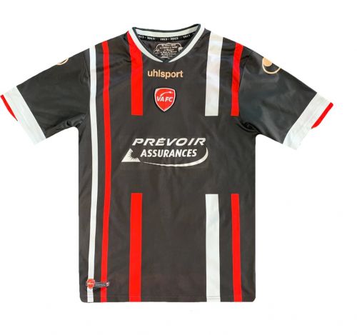 Valenciennes 2013-14 Away Kit