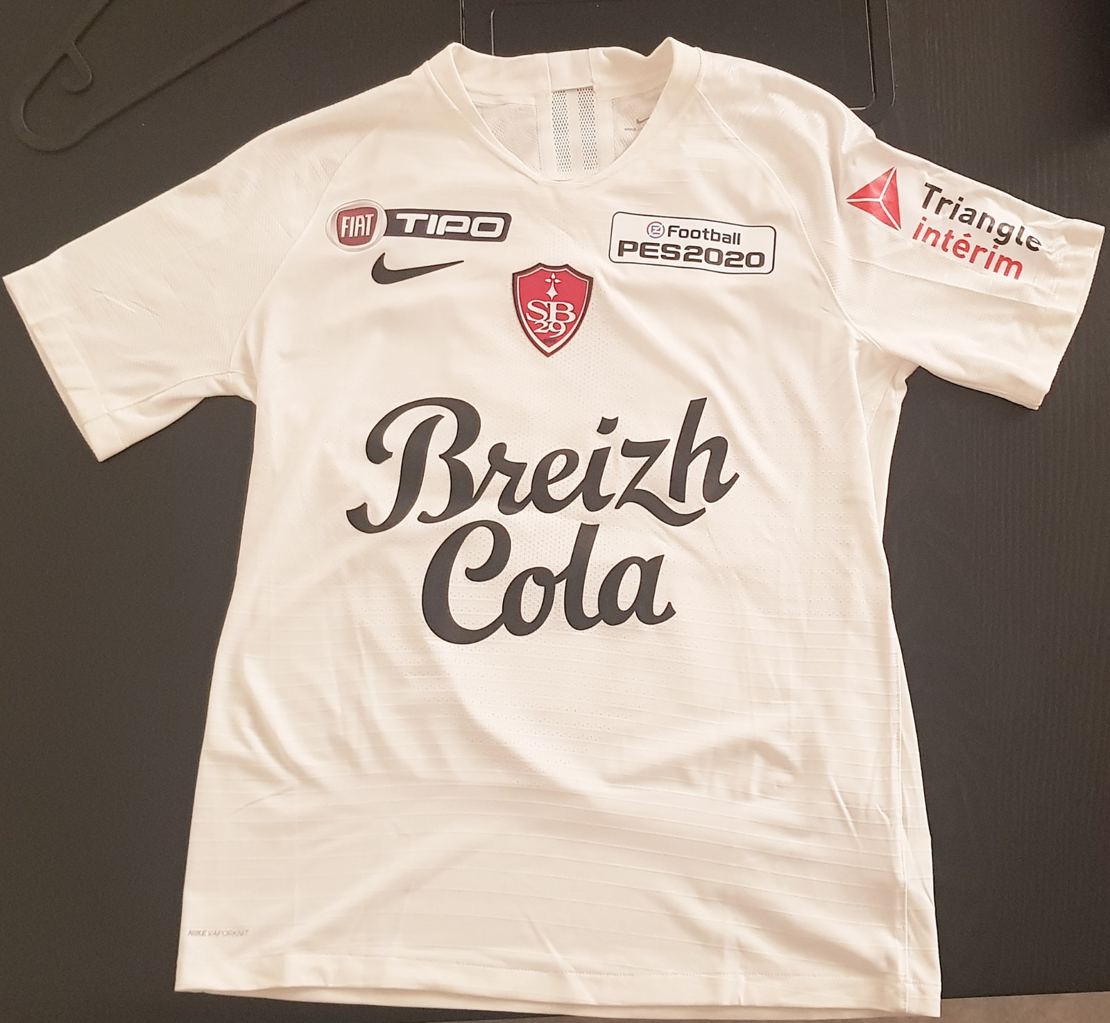Stade Brestois 2019-20 Cup Kit