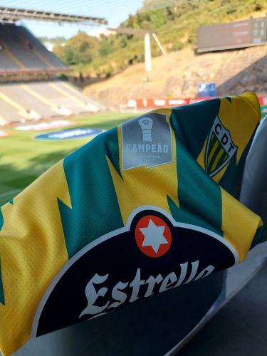 CD Tondela 2025-26 Home Kit