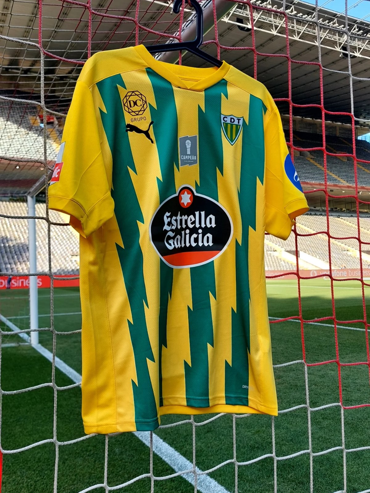 CD Tondela 2025-26 Home Kit