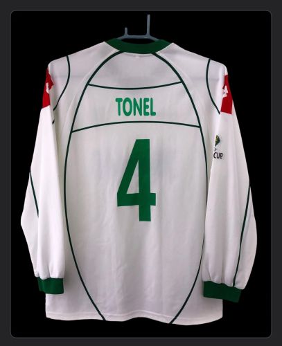 Maritimo 2004-05 Away Kit