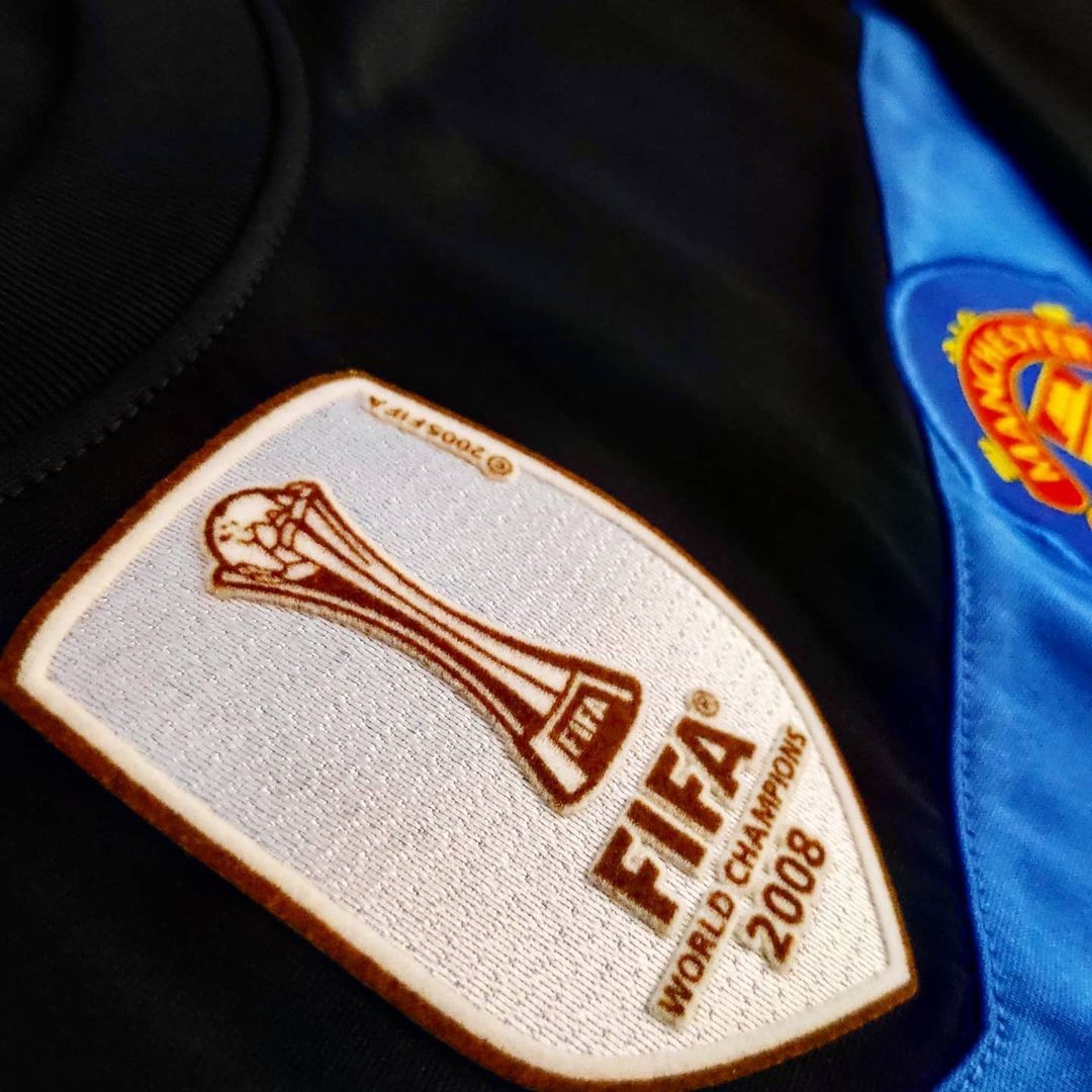 Manchester United 2009-10 Away 2 Kit