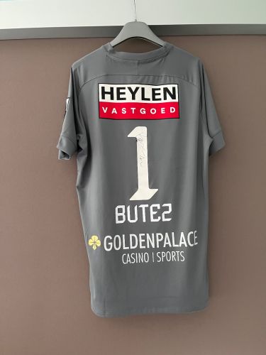 Royal Antwerp 2021-22 GK Kit