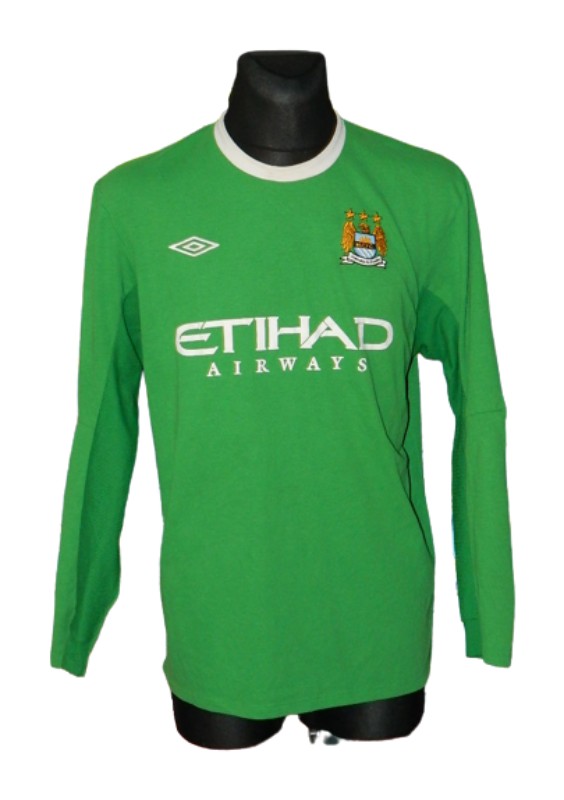 Manchester City 2009-10 GK 1 Kit