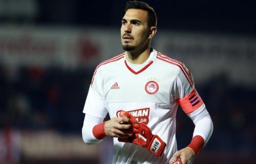 Olympiacos Piraeus 2015-16 GK 3 Kit