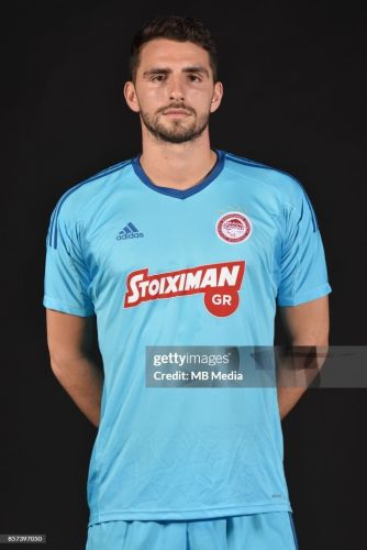 Olympiacos Piraeus 2017-18 GK 1 Kit