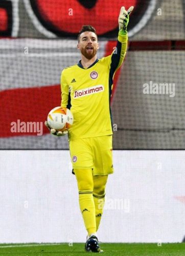 Olympiacos Piraeus 2020-21 GK 2 Kit