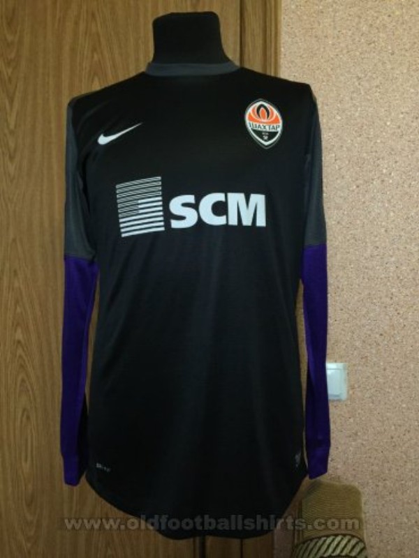Shakhtar Donetsk 2013-14 GK Kit