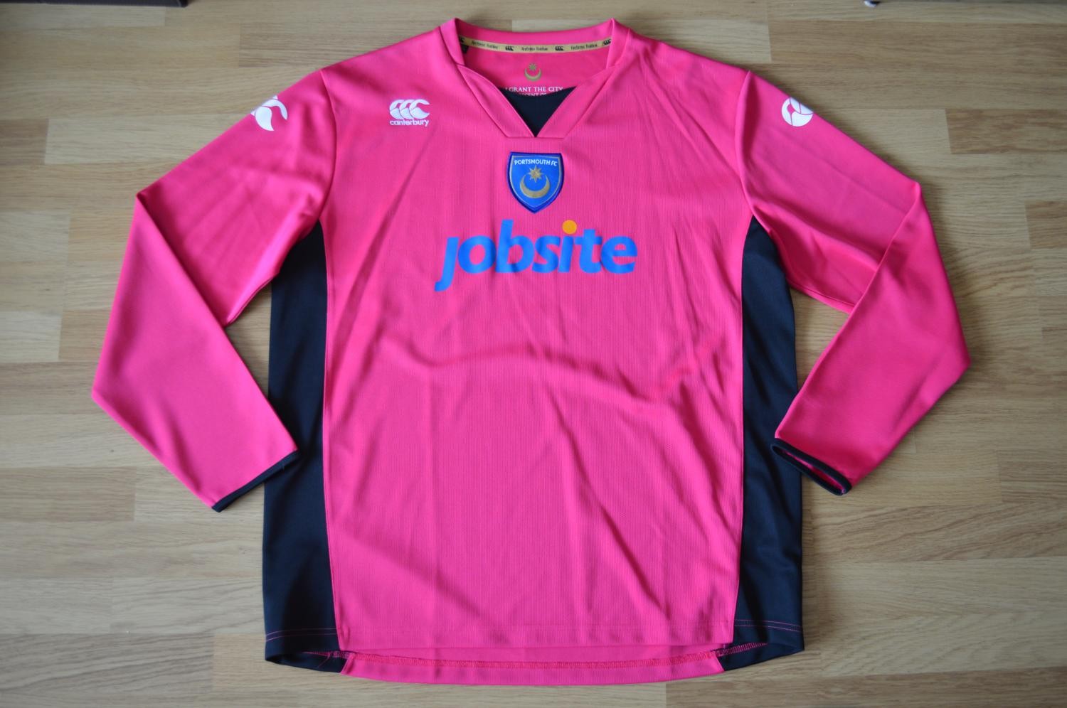 Portsmouth FC 2009-10 GK Home Kit
