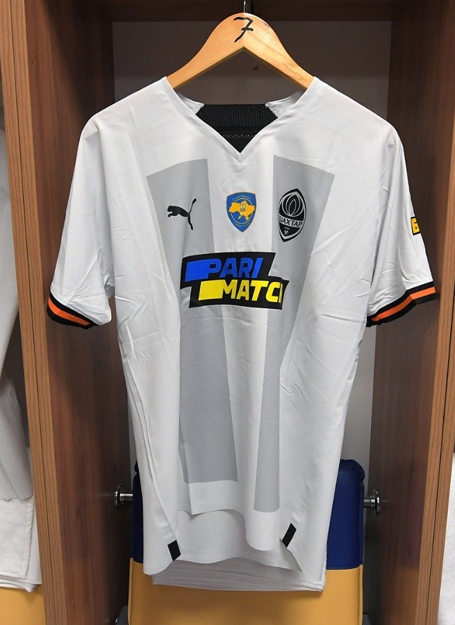 Shakhtar Donetsk 2022-23 Third 2 Kit