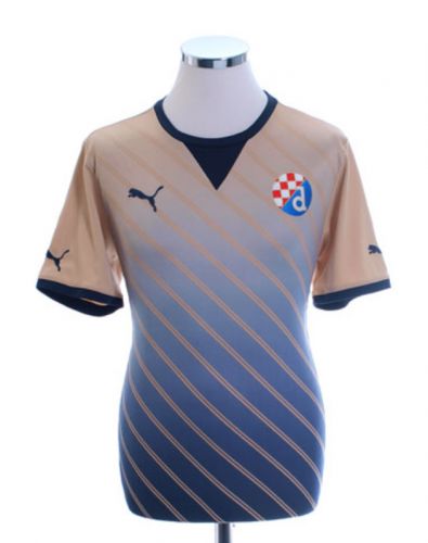 GNK Dinamo Zagreb 2011-12 Away Kit