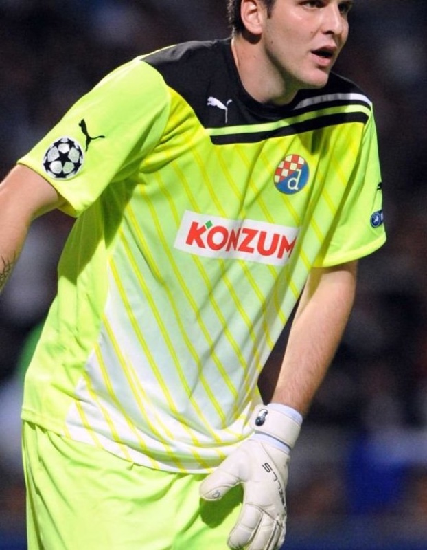 GNK Dinamo Zagreb 2011-12 GK 1 Kit
