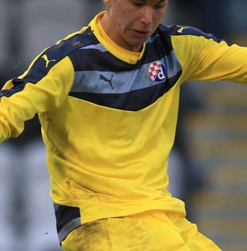 GNK Dinamo Zagreb 2015-16 GK 2 Kit