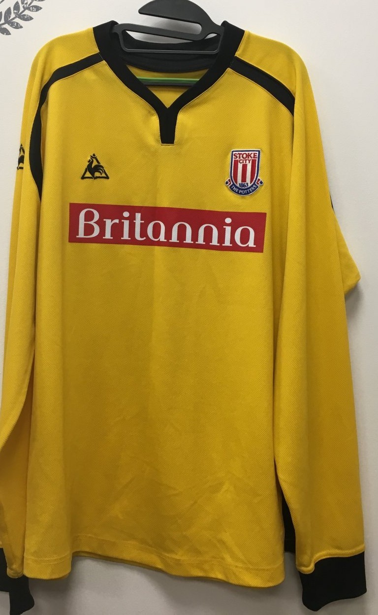 Stoke City 2009-10 GK 2 Kit