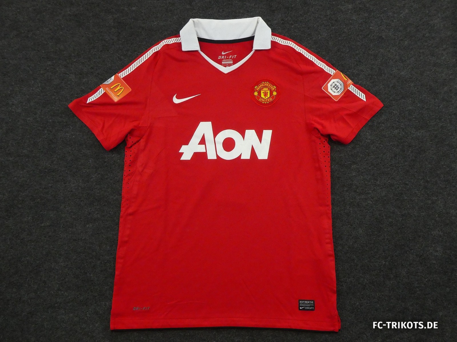 Manchester United 2010-11 Home Kit