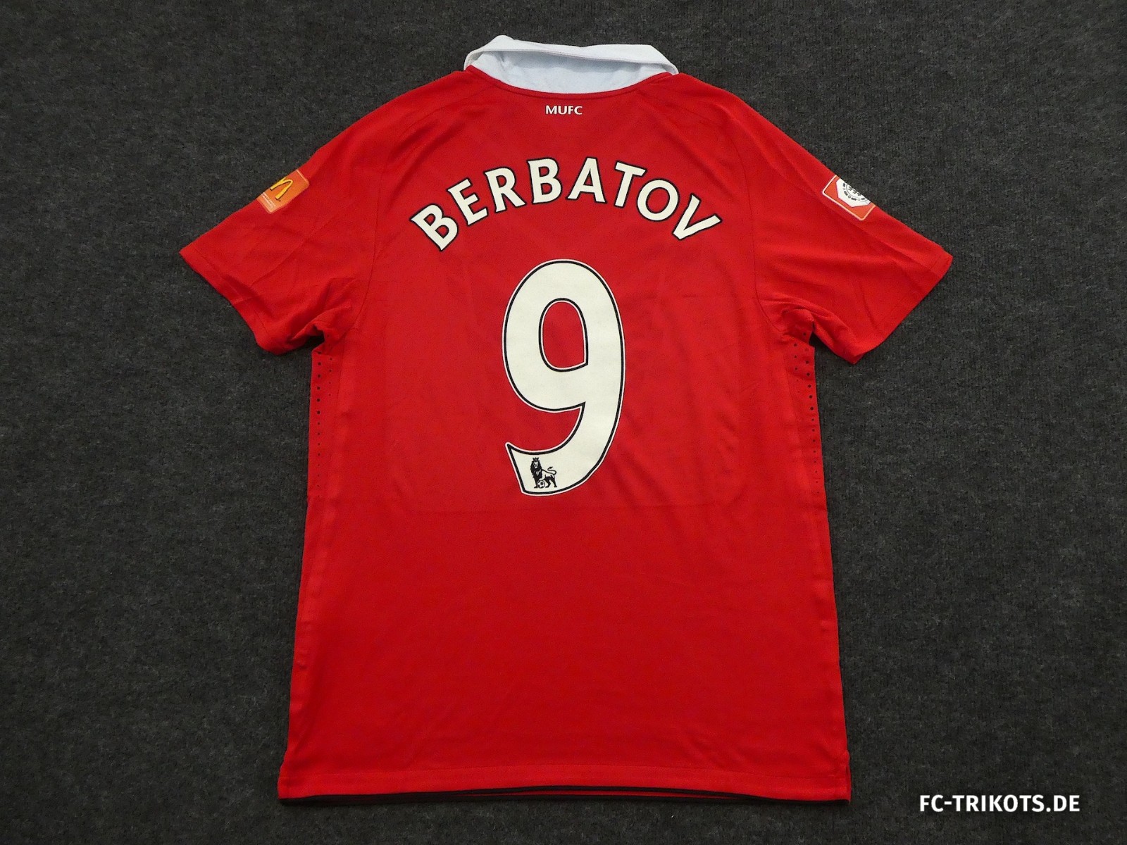 Manchester United 2010-11 Home Kit