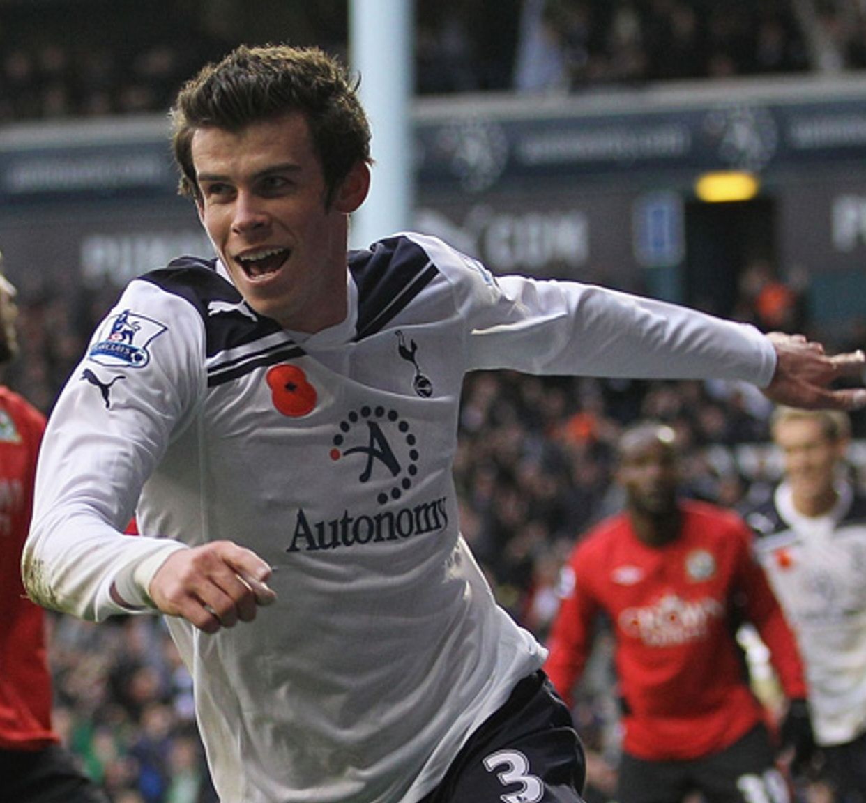 Tottenham Hotspur 2010-11 Home V2 Kit