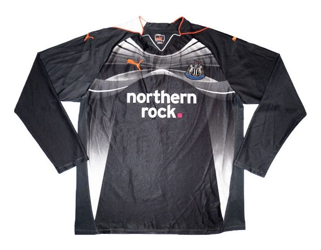 Newcastle United 2010-11 GK 1 Kit