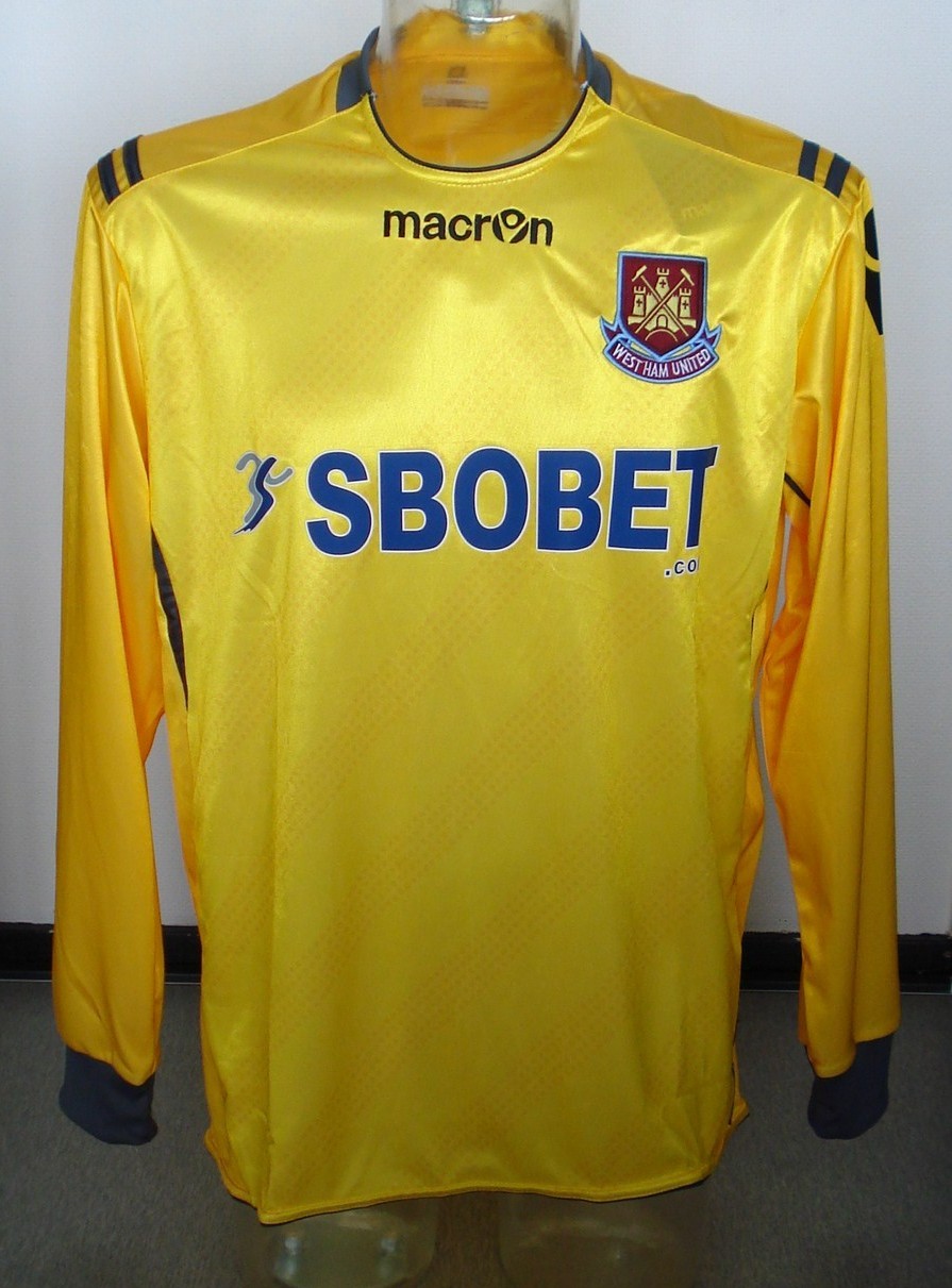 West Ham United 2010-11 GK Away Kit