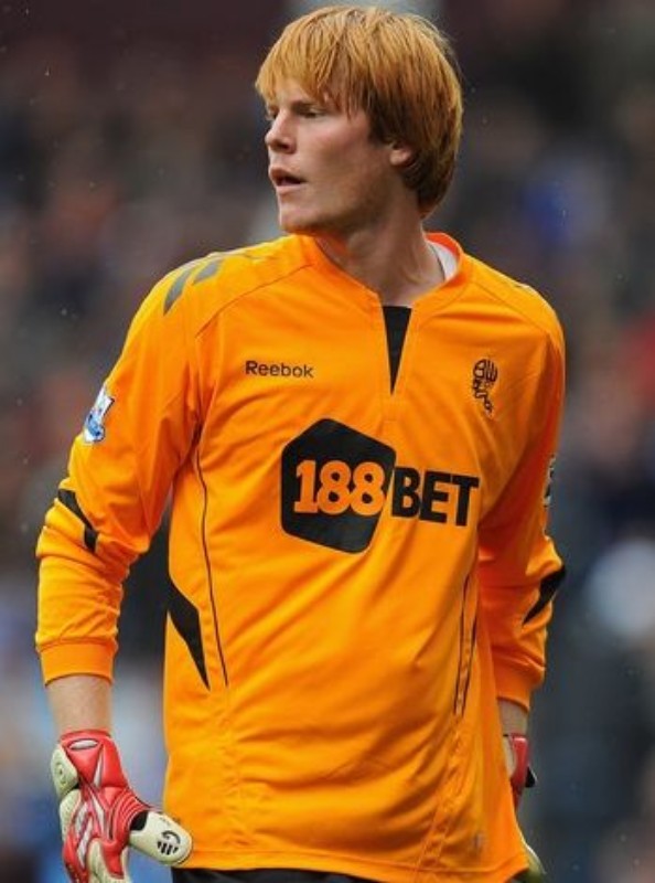 Bolton Wanderers 2010-11 GK 1 Kit