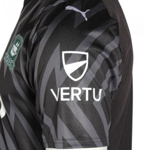 Plymouth Argyle 2023-24 GK Away Kit