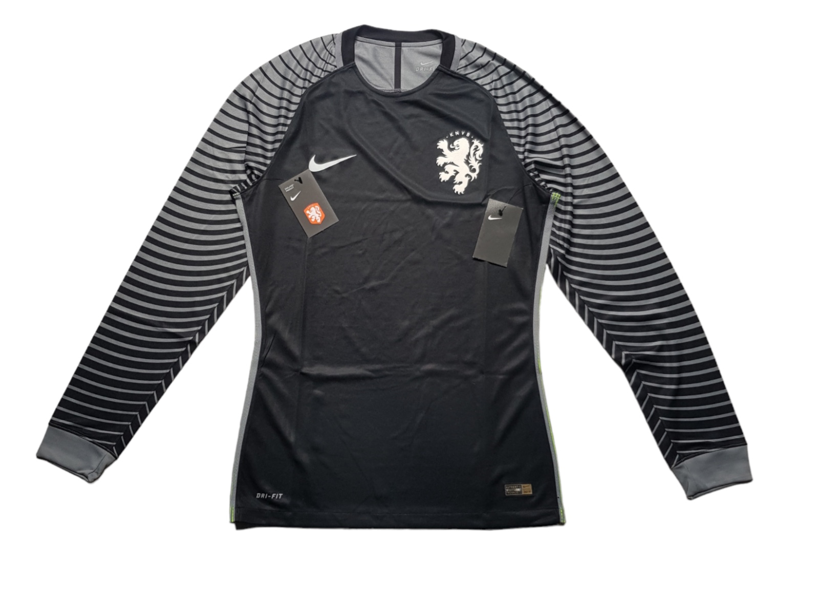 Netherlands 2016 GK 3 Kit