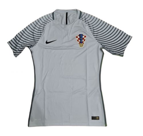 Croatia 2016 GK 3 Kit