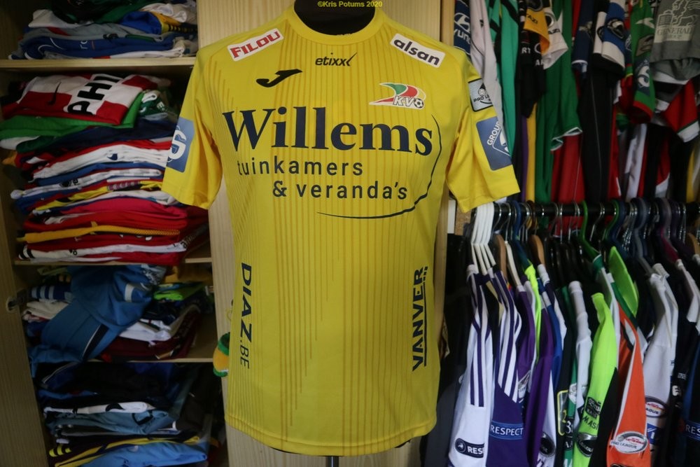 KV Oostende 2018-19 Away Kit