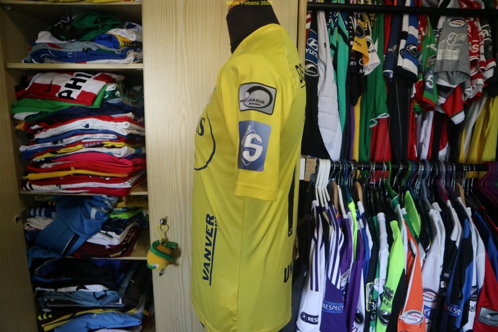KV Oostende 2018-19 Away Kit
